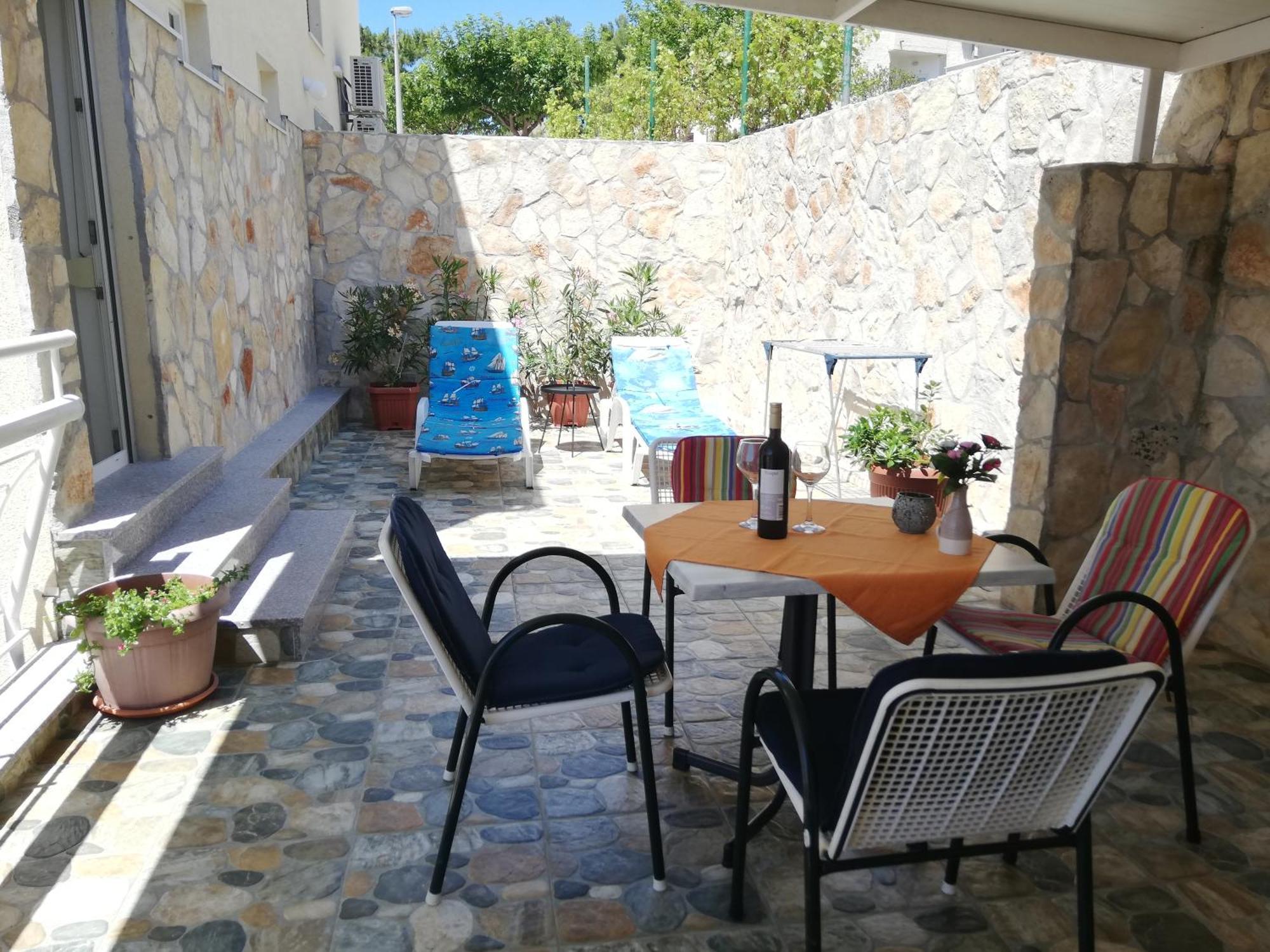 Apartmani Putnik Baska Voda Exterior photo